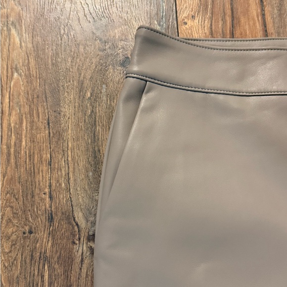 Banana Republic Vegan Leather Pants in light tan - Picture 5 of 10